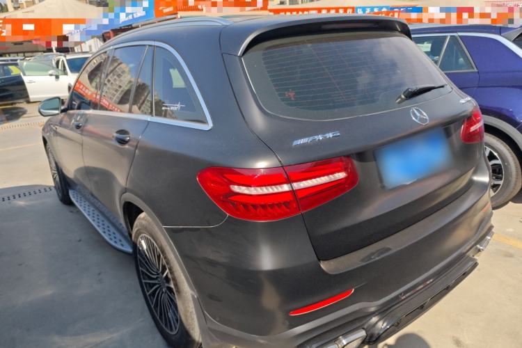 Used Mercedes-Benz GLC 2018 Facelift GLC 260 4MATIC Luxury Edition Exterior 2