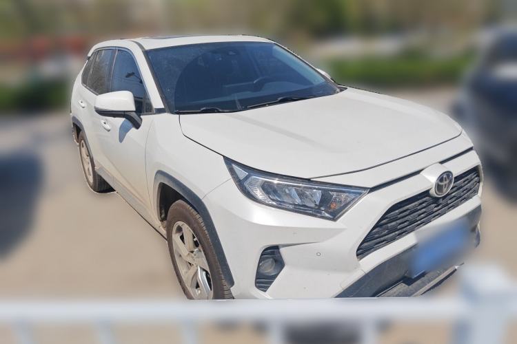 Used Toyota RAV4 2022 2.0L CVT Two-Wheel Drive Fashion Plus Edition Front Right 45 Deg