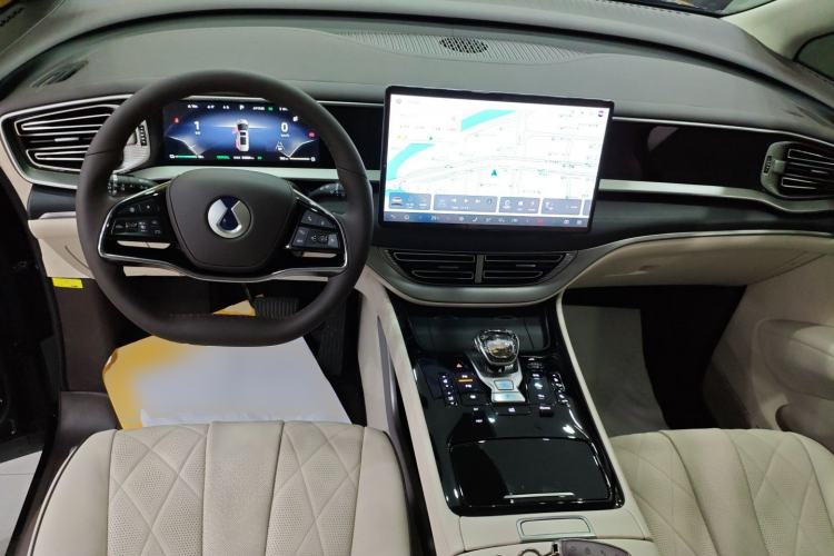 Used Denza D9 2024 DM-i 980 Four-Wheel Drive Flagship Model