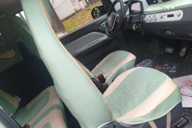 Used Wuling Hongguang MINIEV 2021 Macaron Premium Model – Lithium-NMC Right Front Seat