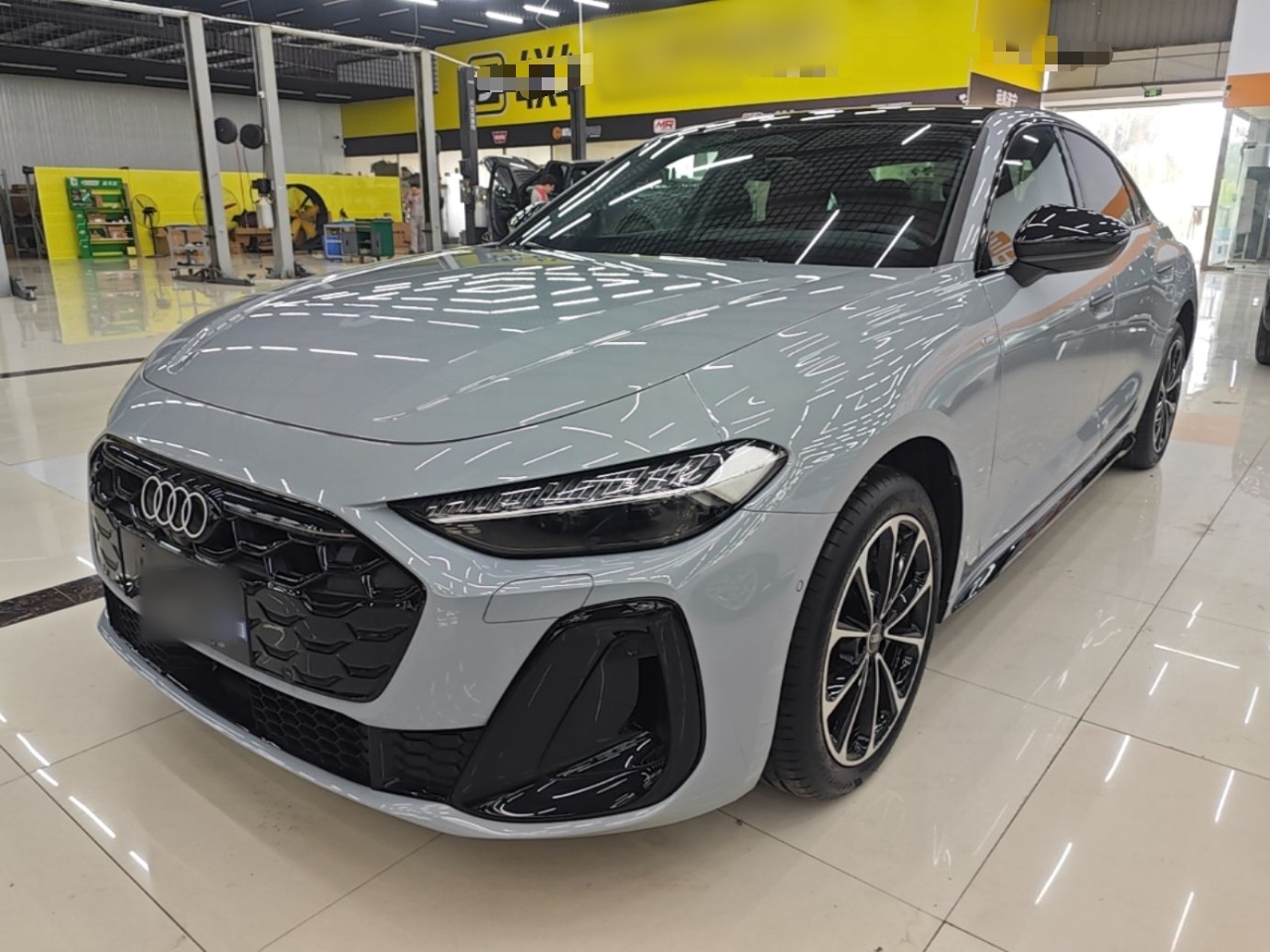 Unter der Vorderseite des Autos