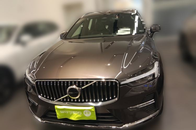 Used Volvo XC60 2023 B5 4x4 Smart Luxury Edition Front