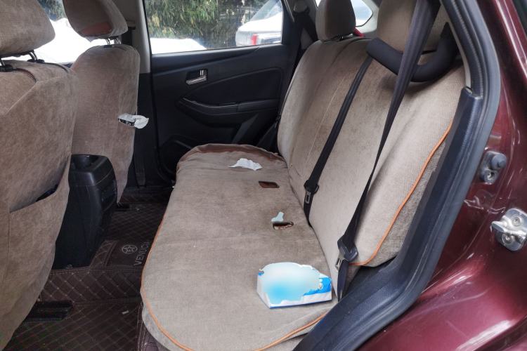 Used Venucia T70 2015 2.0L CVT Smart Choice Edition