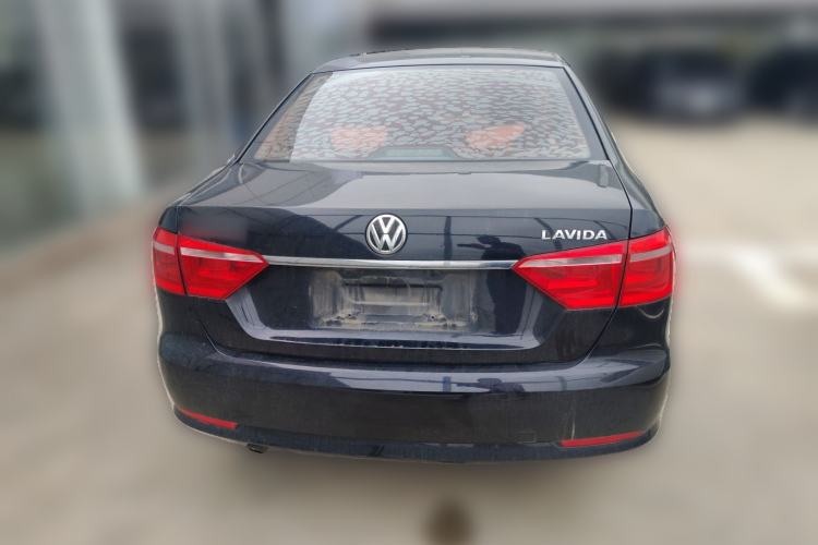 Used Volkswagen Lavida 2013 Revised Classic 1.6L Automatic Fashion Edition