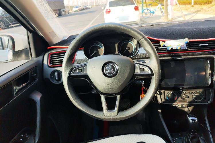 Used Skoda Rapid Spaceback 2020 1.5L Automatic Comfort Edition
