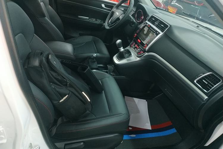 Used Haval M6 2018 1.5T Manual Two-Wheel Drive Elite Model Right Front Seat