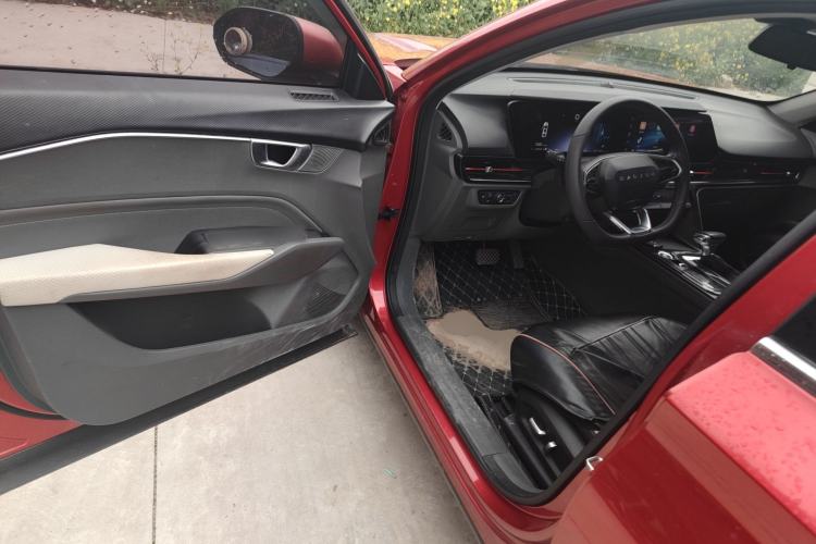 Used Baojun RC-6 2019 1.5T CVT Elite Version with 24-Hour Online Service Driver Seat