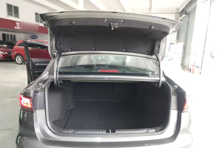 Used Geely Auto Emgrand 2022 4th Generation 1.5L CVT Luxury Model
