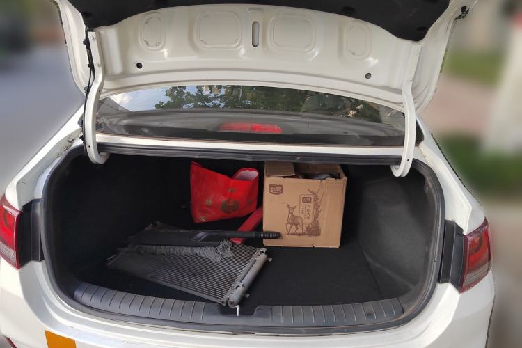 Used Hyundai Celesta 2018 1.6L Automatic GL Enjoyment Edition China VI compliant Trunk