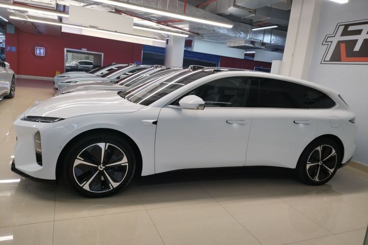 Used Nio ET5T 2025 100kWh Touring