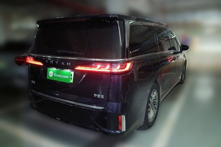 Used VOYAH Dream 2024 PHEV Ultra-Long Range Flagship Edition Rear Right 45 Deg