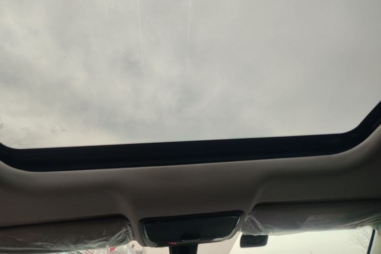 Used JETOUR Dashing 2025 1.5T DCT Youth UP Headliner