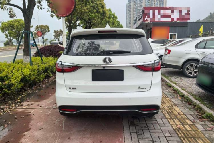 Used BYD Song MAX 2018 1.5T Automatic Smart Connect Luxury 6-Seater Rear