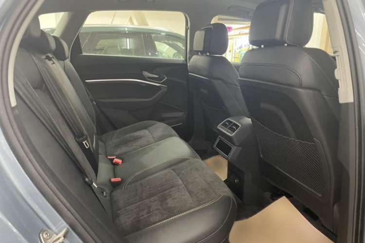 Used Audi e-tron 2021 50 quattro Prestige Edition
