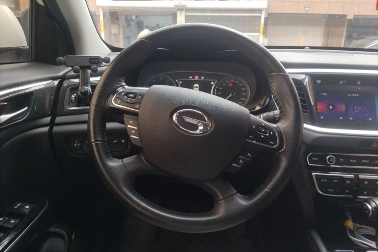 Used GAC Trumpchi GS7 2017 280T Two-Wheel Drive Luxury Model
