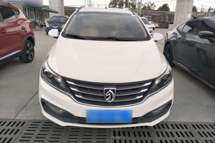 Used Baojun 310W 2017 1.5L Manual Comfort Version China V
