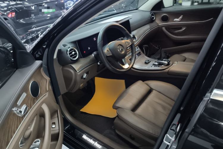 Used Mercedes-Benz E-Class 2018 E 200 L
