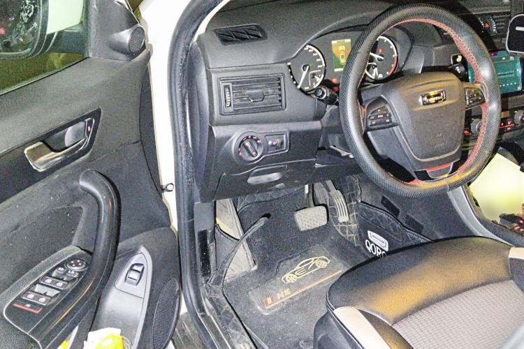 Used Qoros 5 2017 1.6T Automatic Prestige Model
