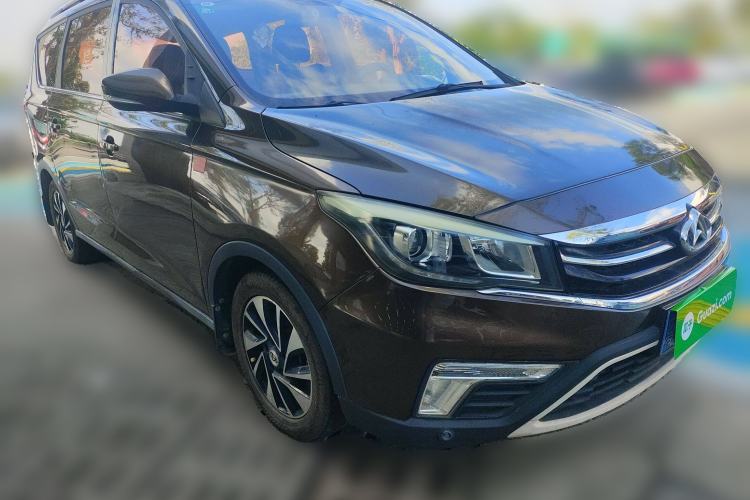 Used CHANGAN OSHAN A800 2017 1.6L Manual Luxury Model Front Right 45 Deg