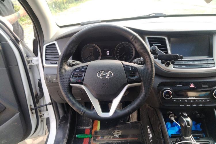 Used Hyundai Tucson 2015 1.6T Dual-Clutch Two-Wheel-Drive Smart Model
