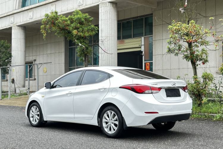 Used Hyundai Elantra (5th Generation / Langdong) 2016 1.6L Automatic Smart Version Exterior 3