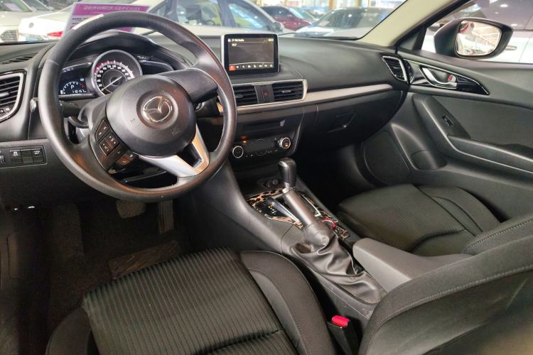 Used Mazda 3 Axela 2014 Sedan 1.5L Automatic Luxury Model