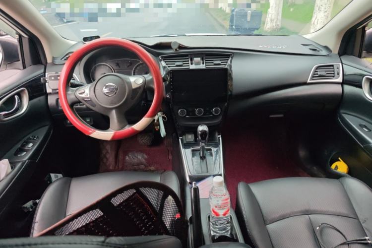 Used Nissan Sylphy 2016 1.6 XL CVT Luxury Edition Center Console