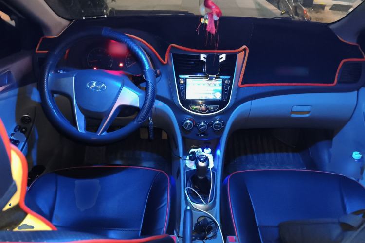 Used Hyundai Verna (older generation) 2014 1.4L Manual Smart GLS Trim
