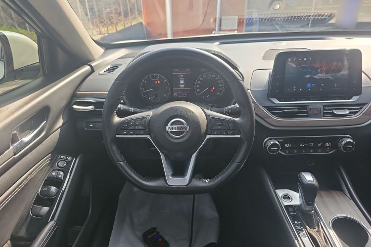 Used Nissan Teana 2022 2.0L XL-TLS Enjoyment Edition
