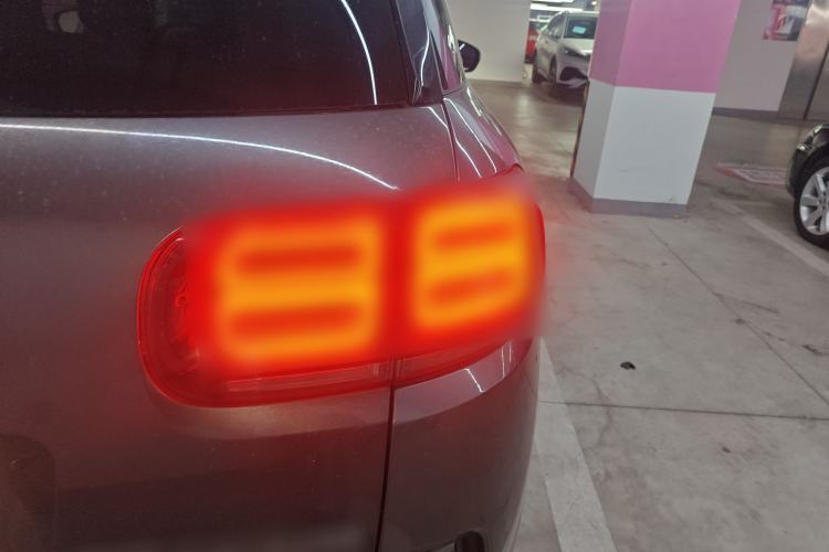 Used Citroen C5 AIRCROSS New Energy 2020 1.6T Four-Wheel Drive Plug-in Hybrid Luxury Model
