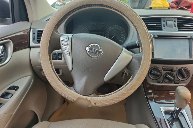 Used Nissan Sylphy 2012 1.6 XL CVT Luxury Edition Steering Wheel
