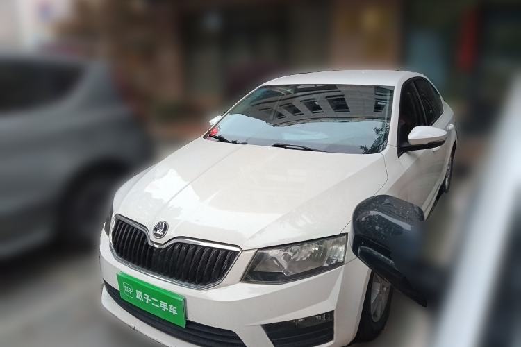 Used Skoda Octavia 2017 Classic Model 1.6L Manual Standard Edition