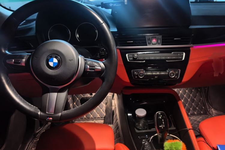 Used BMW X2 2022 sDrive25i M Sport Package Center Console