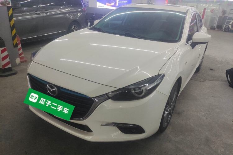 Used Mazda 3 Axela 2017 Hatchback 2.0L Automatic Luxury Model Emission Standard China V