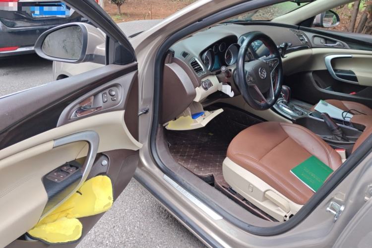 Used Buick Regal 2015 2.0L Leading Fashion Edition Driver Seat