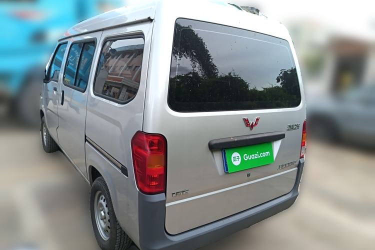 Used Wuling Zhiguang 2023 1.5L Practical Version 5/7 Seats
