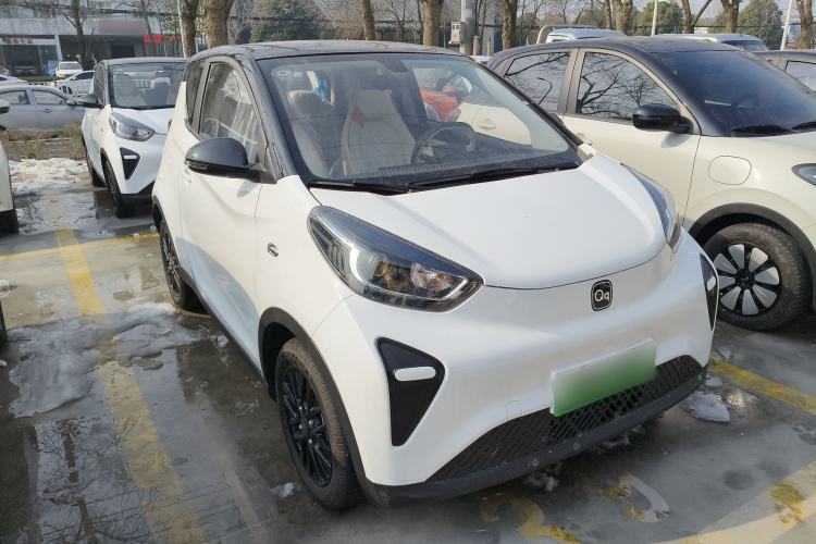 Used Chery Little Ant 2024 Facelifted 321km Beloved Edition Front Right 45 Deg