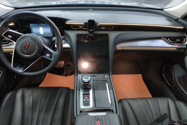 Used Hongqi H5 2024 1.5T DCT Smart Connect Flagship Edition Center Console