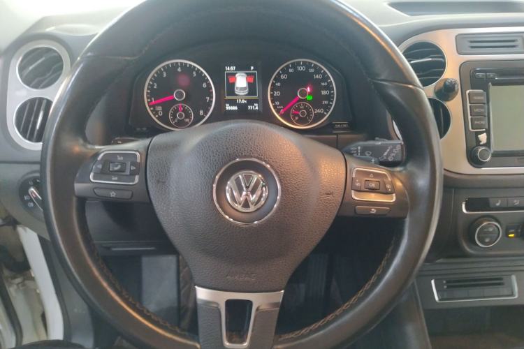 Used Volkswagen Tiguan 2015 1.8TSI Automatic All-Wheel-Drive Luxury Model