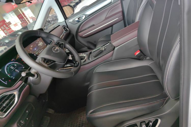 Used GAC Trumpchi M6 2023 PRO 270T DCT Luxury Edition
