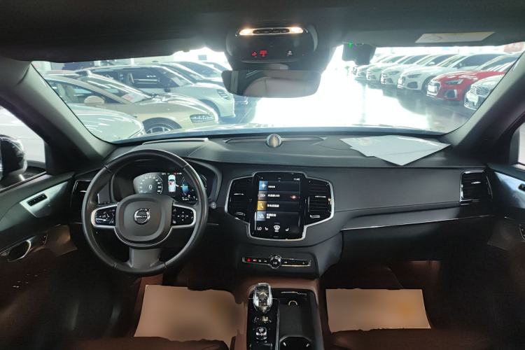 Used Volvo XC90 New Energy 2022 Facelift E-Drive Hybrid T8 Luxury Prestige 7-Seater Center Console