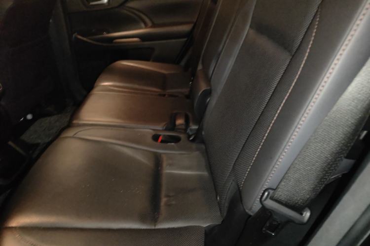 Used Toyota Highlander 2018 2.0T Four-Wheel Drive Prestige Version 7 Seats China V Emission Standard