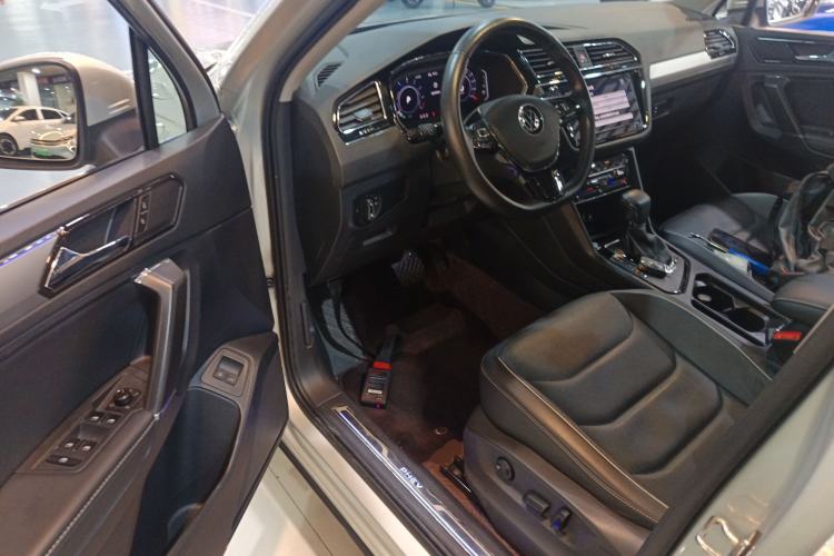 Used Volkswagen Tiguan L New Energy 2021 430 PHEV Plug-in Hybrid Flagship Edition Driver Seat