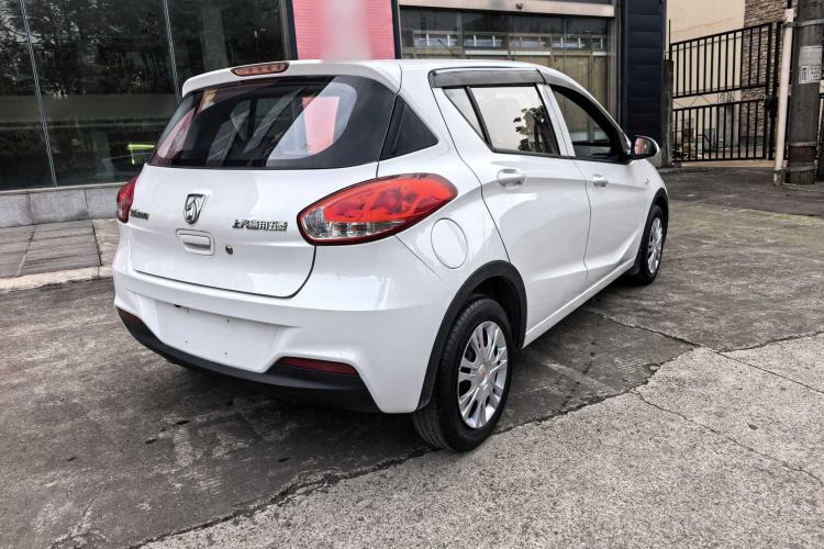 Used Baojun 310 2016 1.2L manual Comfort trim level