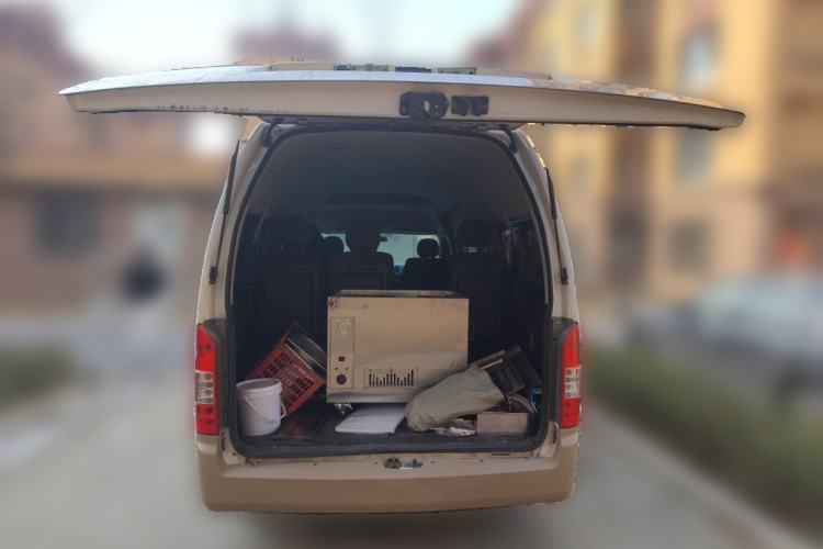 Used Foton Scenic G9 2020 2.8T Diesel Commercial Version Long Wheelbase High Roof 6-Seater with Clear Windows 4J28TC3