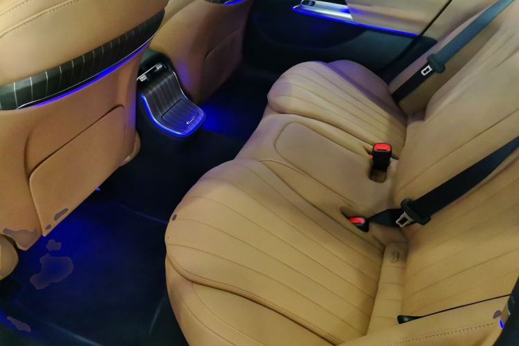 Used Mercedes-Benz E-Class New Energy 2024 E 350 e L Plug-in Hybrid Sedan Left Rear Seat