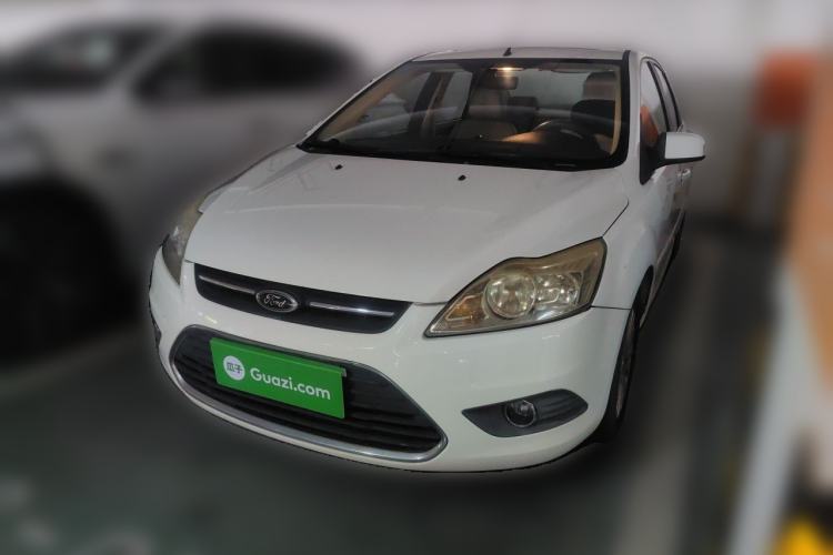 Used Ford Focus 2013 Sedan Classic 1.8L Automatic Fashion Edition