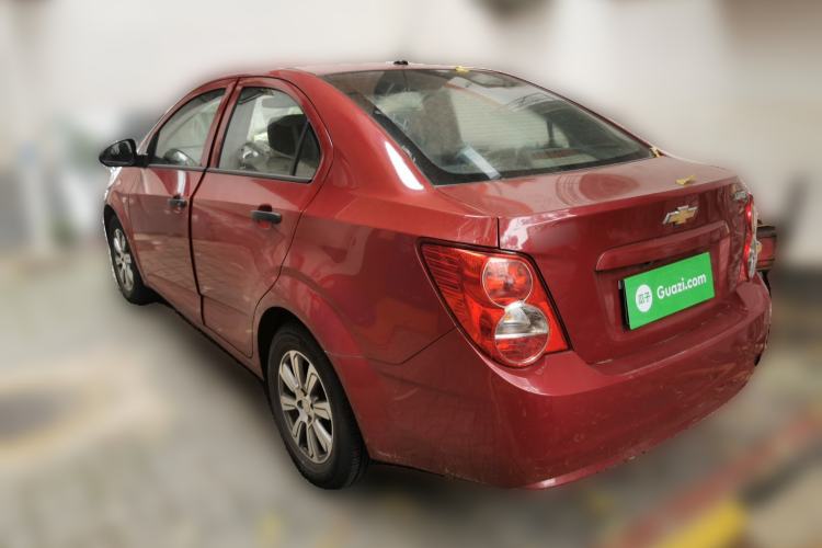 Used Chevrolet Aveo Sonic 2011 Sedan 1.4L MT SL
