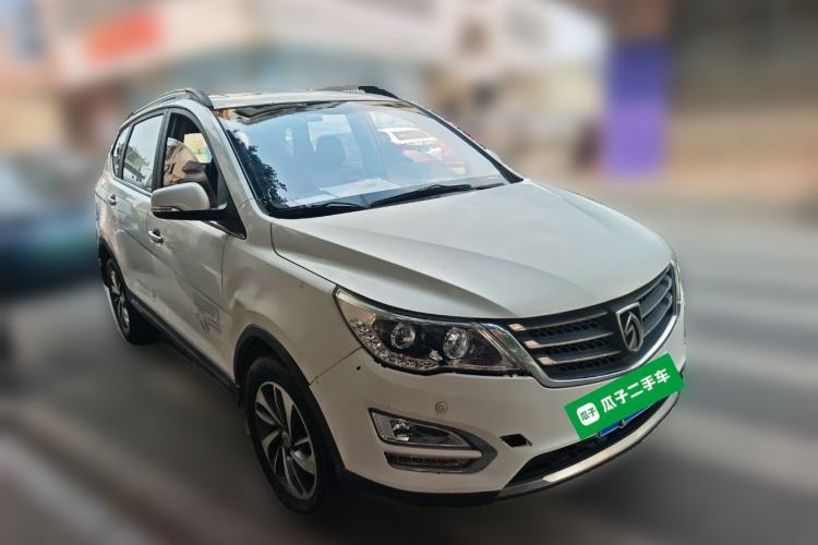 Used Baojun 560 2015 1.8L manual luxury version