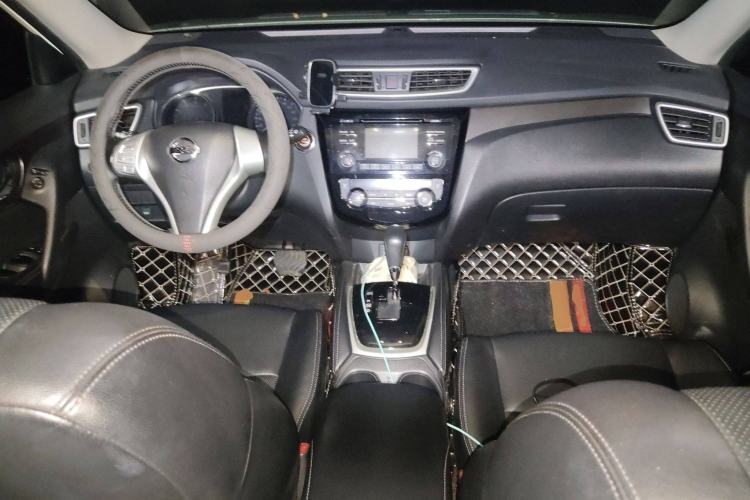 Used Nissan X-Trail 2015 2.0L CVT Comfort MAX Edition 2WD